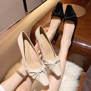 Plain Twist Chunky Heel Pumps