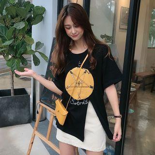 Elbow-sleeve Printed Slit T-shirt