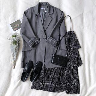 Double-breasted Blazer / Midi Plaid Tiered Skirt
