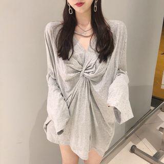 Plain Long-sleeve Twisted T-shirt