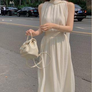 Sleeveless Plain Top / A-line Skirt