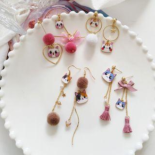 Non-matching Alloy Cat Bow Bobble Dangle Earring