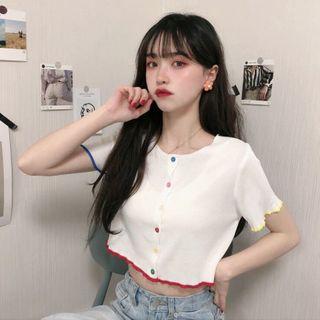 Short-sleeve Cropped Buttoned Knit Top