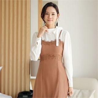 Tie-side Collar Chiffon Blouse