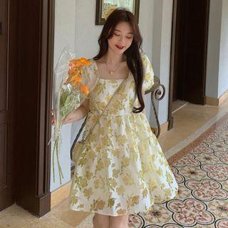 Short-sleeve Floral Print Smock Dress (various Designs)