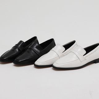 Banded Enamel Loafers