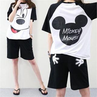 Set: Mickey Mouse Print T-shirt + Shorts