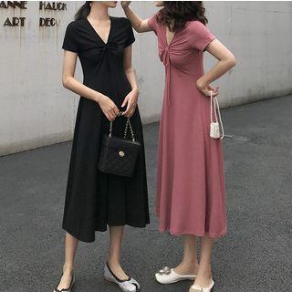Short-sleeve Knotted A-line Midi Dress
