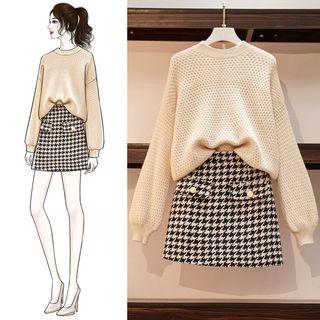 Crew-neck Lantern-sleeve Sweater / Houndstooth Mini A-line Skirt / Set