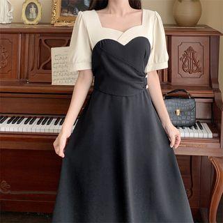 Short-sleeve Square-neck Color Panel Midi Skirt