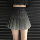 Gradient Check Pleated Skirt