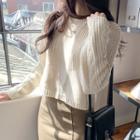 Round-neck Cropped Cable-knit Sweater