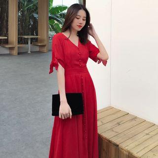 Short-sleeve V-neck Single-breasted Maxi Dress