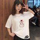 Short-sleeve Heart Print Ripped T-shirt