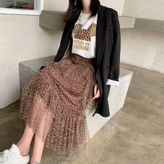 Double-breasted Blazer / Printed T-shirt / Layered Leopard-print Skirt