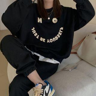 Lettering Smiley Face Print Sweatshirt / Sweatpants