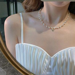 Disc Pendant Bead Necklace White - One Size