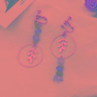 Leaf Asymmetrical Drop Earring