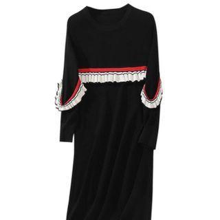 Long-sleeve Round-neck Wood Ear Trim Panel Knit Dress Black - One Size