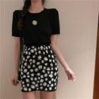 Set: Flower Embroidered Short-sleeve T-shirt + Floral Print Mini A-line Skirt Black - One Size