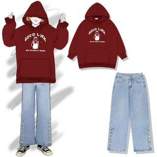 Printed Hoodie / Wide Leg Jeans
