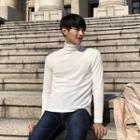 Turtle-neck Relaxed-fit T-shirt