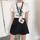 Printed Cropped T-shirt / Pleated Skirt