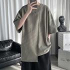 Elbow-sleeve Asymmetrical Hem T-shirt