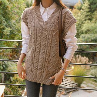 V-neck Boxy Cable-knit Vest