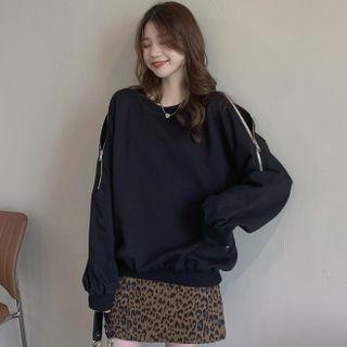 Long-sleeve Round Neck Zip-up Sweatshirt / Leopard Print Mini Skirt