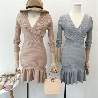 Ruffle Hem V-neck Knit Dress