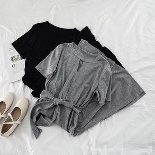 Short-sleeve Cutout A-line Midi T-shirt Dress