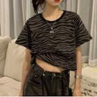Short-sleeve Zebra Print Cropped T-shirt Black & Gray - One Size
