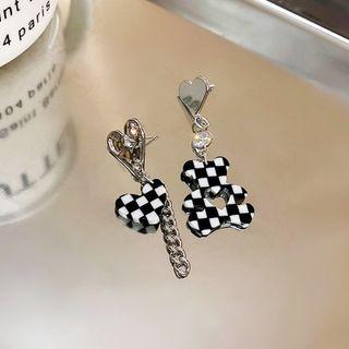 Asymmetrical Heart Bear Drop Earring 1 Pair - Silver Needle - Black & White - One Size