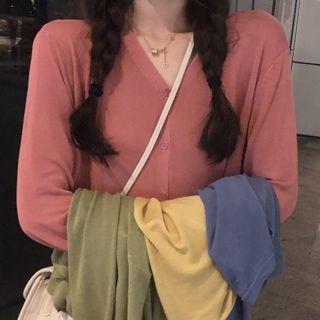 V-neck Knitted Light Cardigan / Ruffled Shorts Skirt