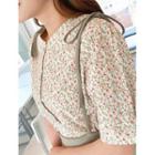 Round-neck Pull-sleeve Floral Blouse