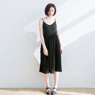 Pleated Hem Spaghetti Strap Midi Dress