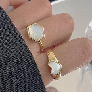 Geometric / Heart Shell Alloy Ring