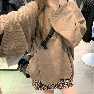 Plain Sweater / Leopard Print Mini Fitted Skirt