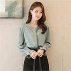 Tall Size V-neck Pintuck-cuff Blouse