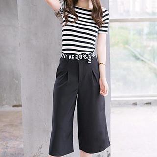Set: Striped T-shirt + Cropped Pants