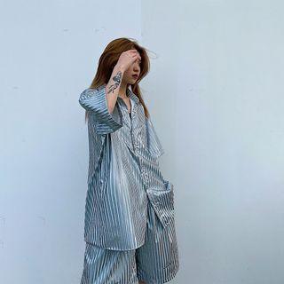 Short-sleeve Button-up Shirt / Straight-cut Shorts / Set