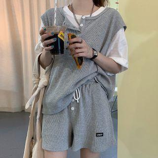 Plain Vest / Shorts
