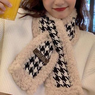 Houndstooth Shearling Scarf