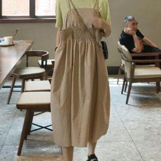 Short-sleeve T-shirt / Strappy Pinafore Dress