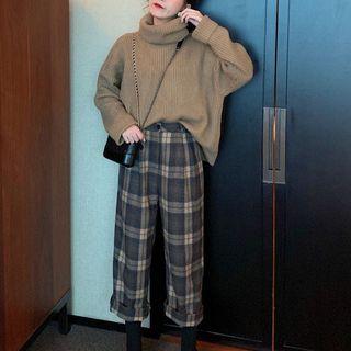 Turtleneck Sweater / Plaid Wide Leg Pants