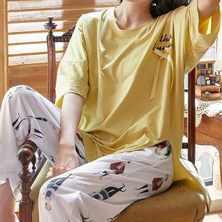 Loungewear Set: Short-sleeve Lettering T-shirt + Print Pants