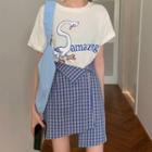 Short-sleeve Duck Print T-shirt / Asymmetric Gingham A-line Skirt