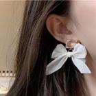 Ribbon Ear Stud 1 Pair - White - One Size