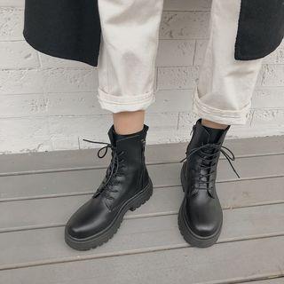 Short Lace-up Shoes